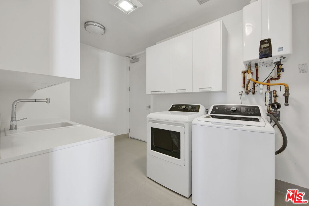 432 N Oakhurst Dr Unit: 402