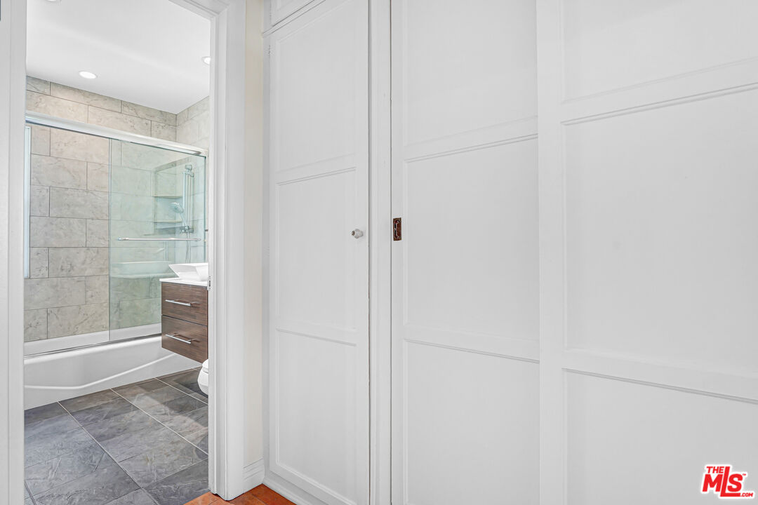 1219 N Crescent Heights Blvd Unit: C