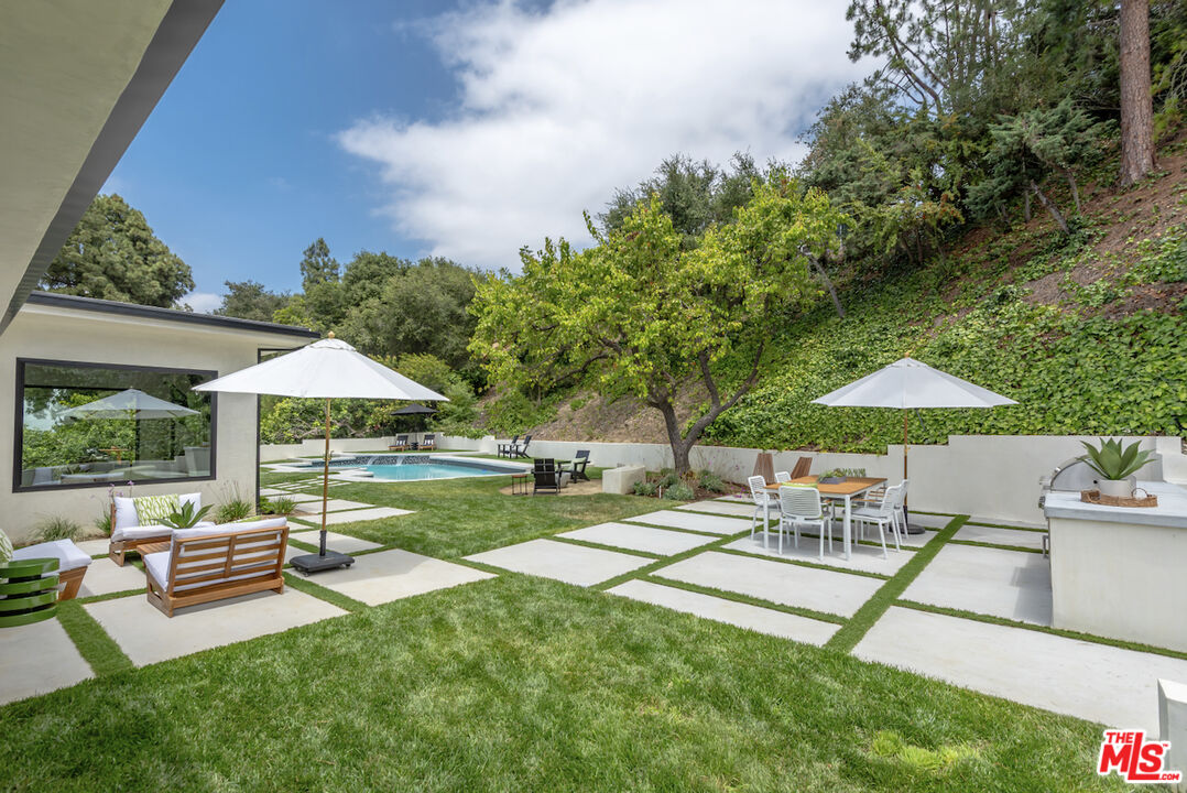 3218 Fond Dr