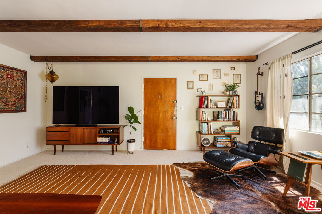 4501 Finley Ave Unit: 10
