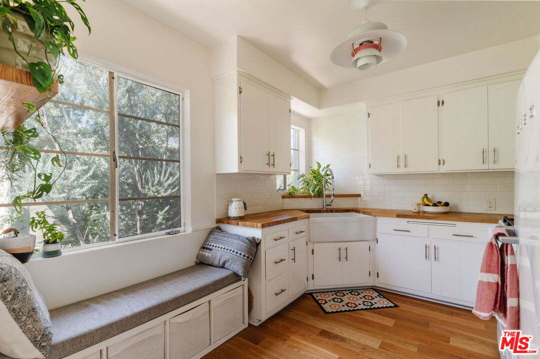 4501 Finley Ave Unit: 10