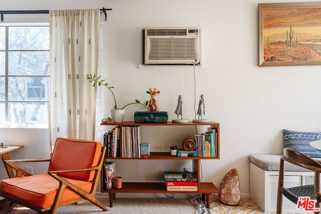 4501 Finley Ave Unit: 10