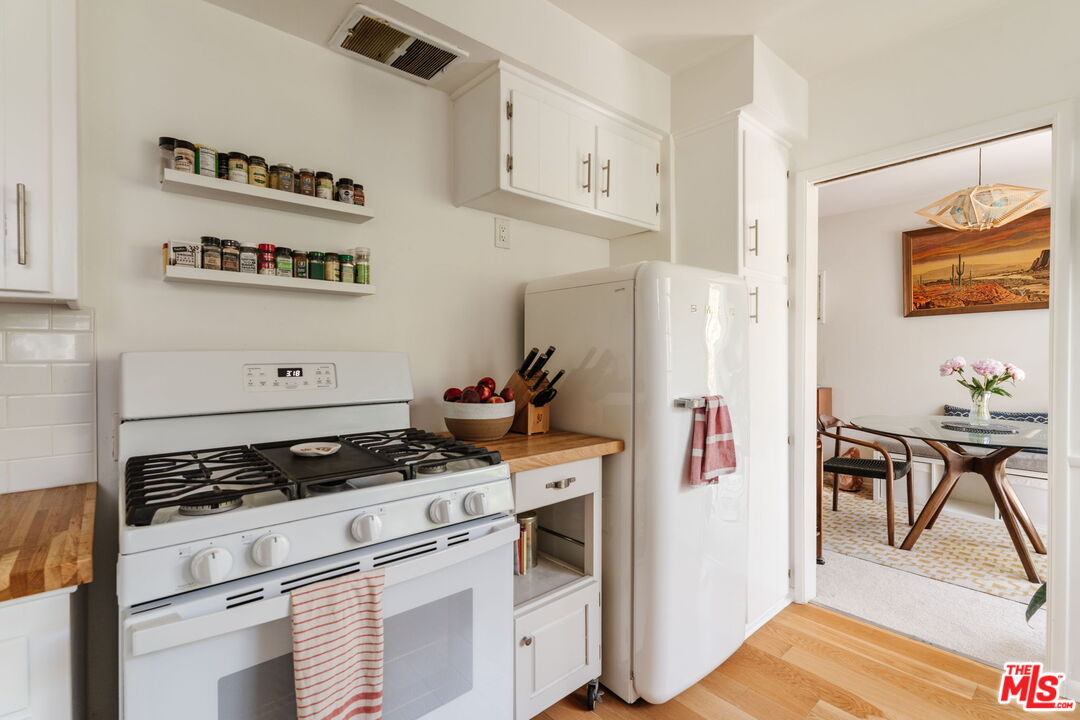 4501 Finley Ave Unit: 10