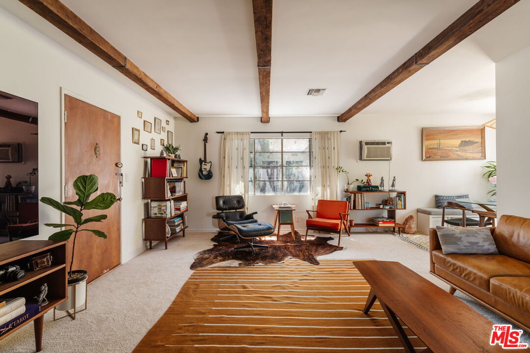 4501 Finley Ave Unit: 10