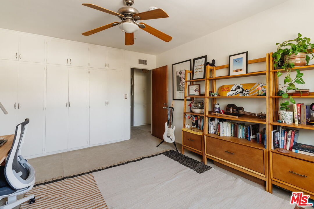 4501 Finley Ave Unit: 10