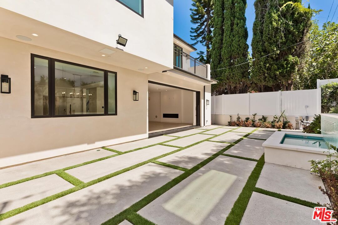 9224 Monte Mar Dr