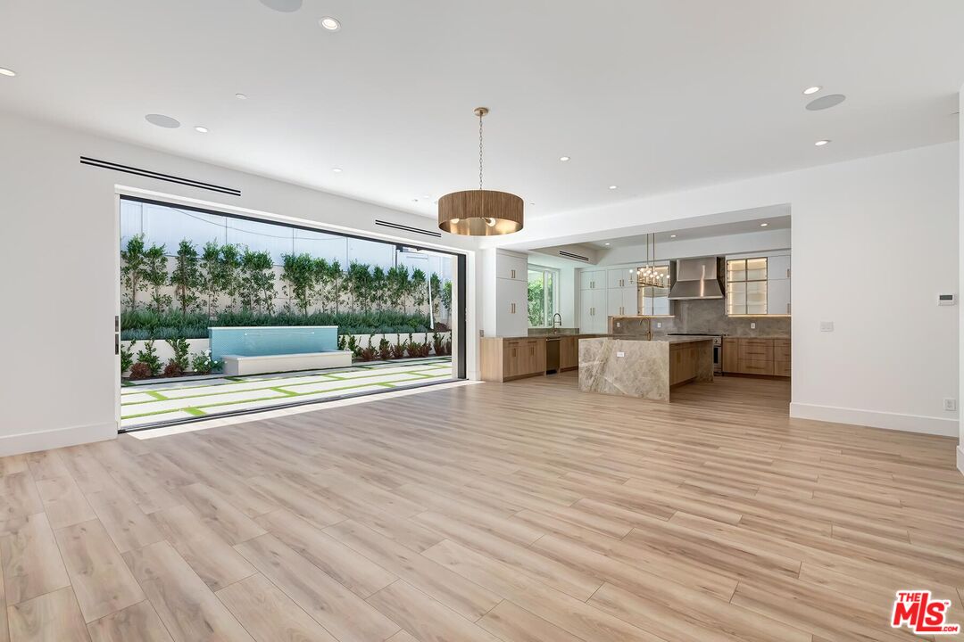 9224 Monte Mar Dr