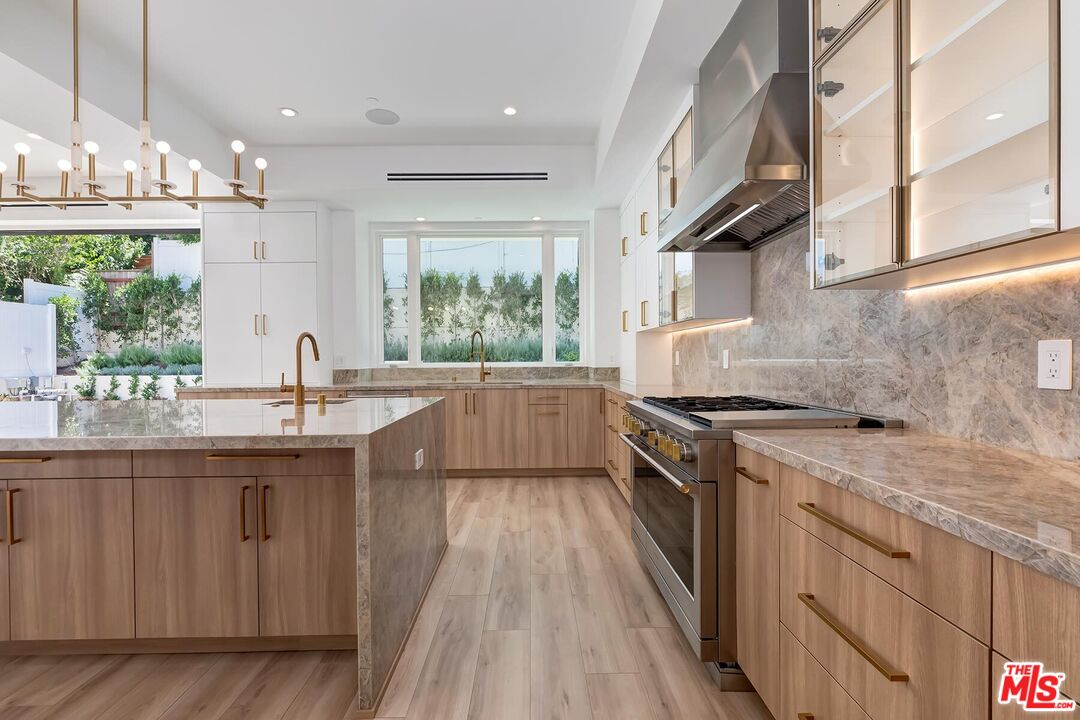 9224 Monte Mar Dr