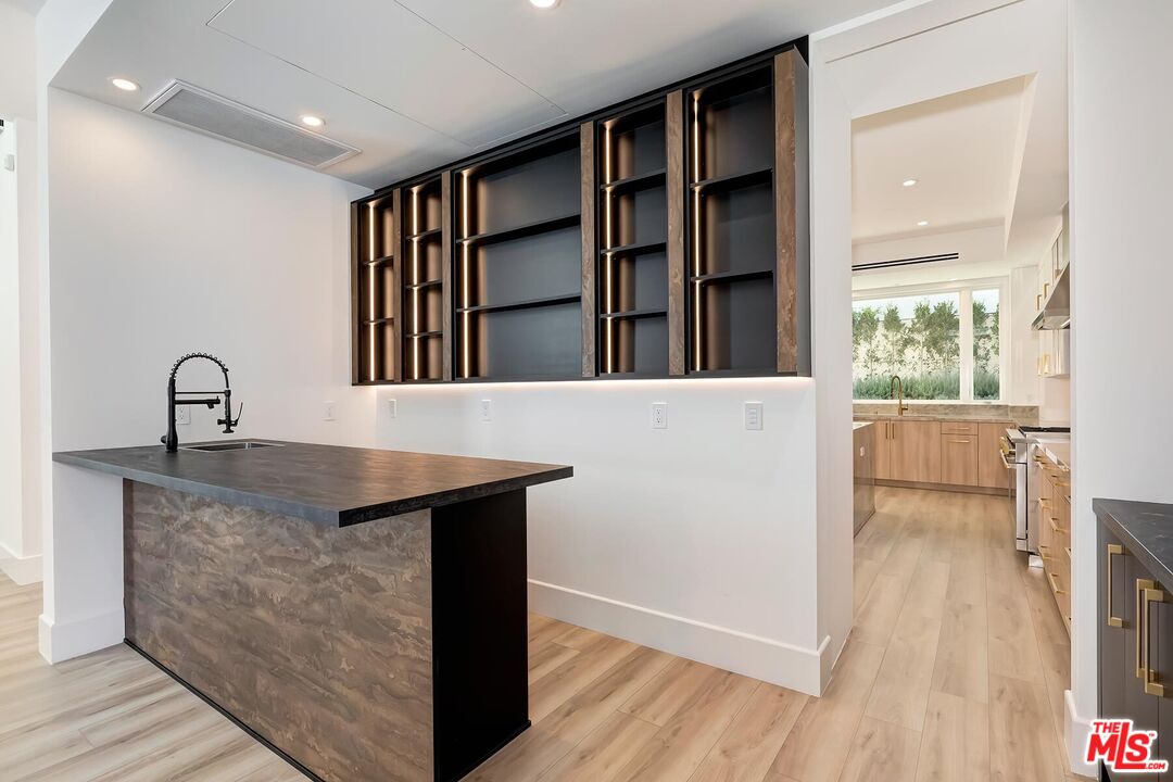 9224 Monte Mar Dr