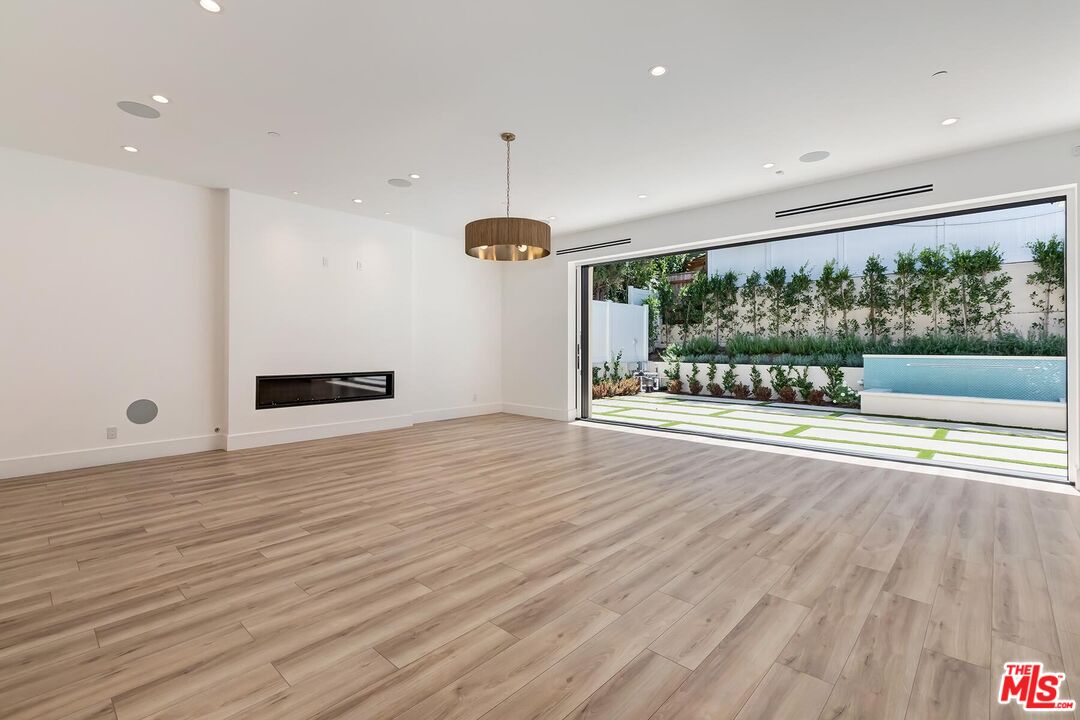 9224 Monte Mar Dr