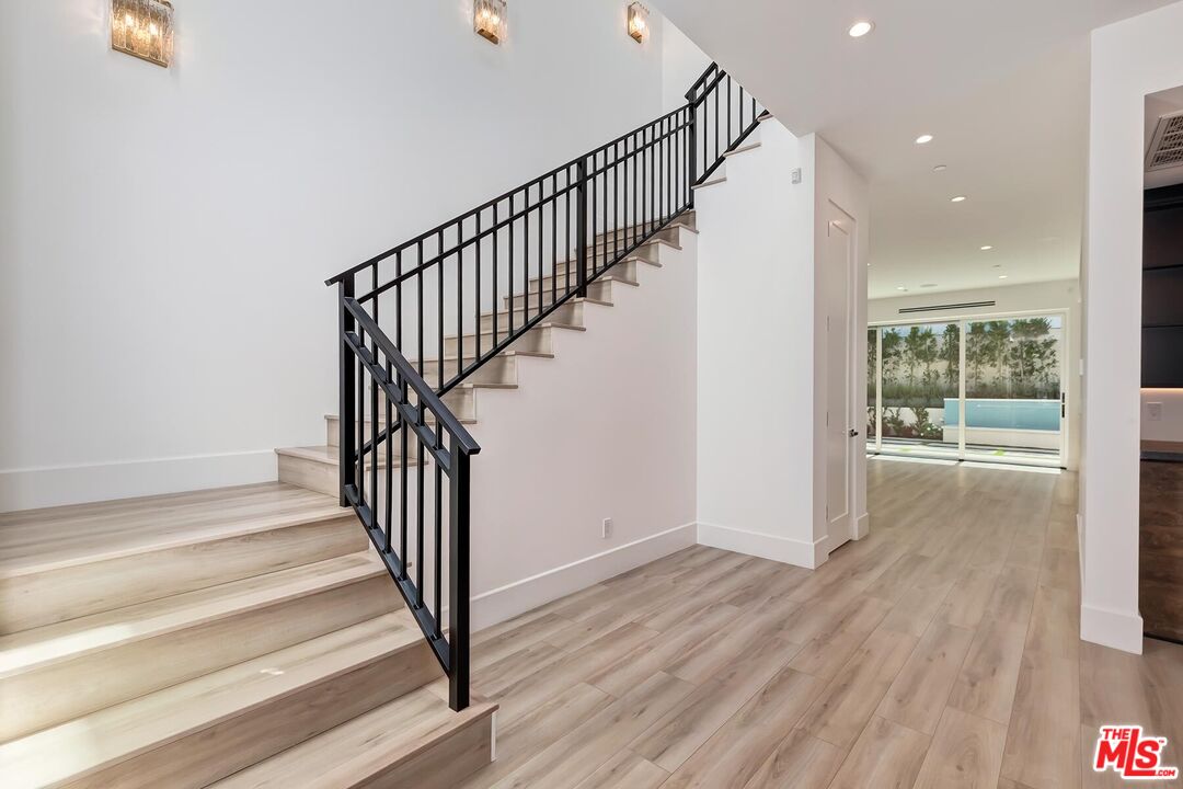9224 Monte Mar Dr