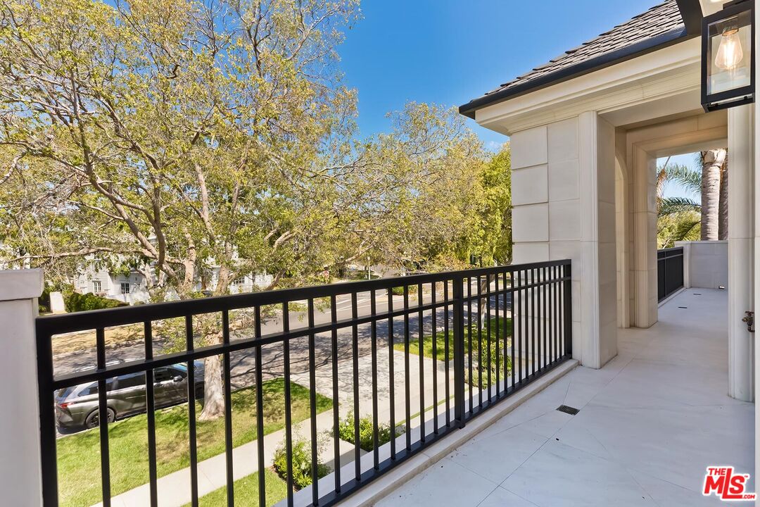 9224 Monte Mar Dr