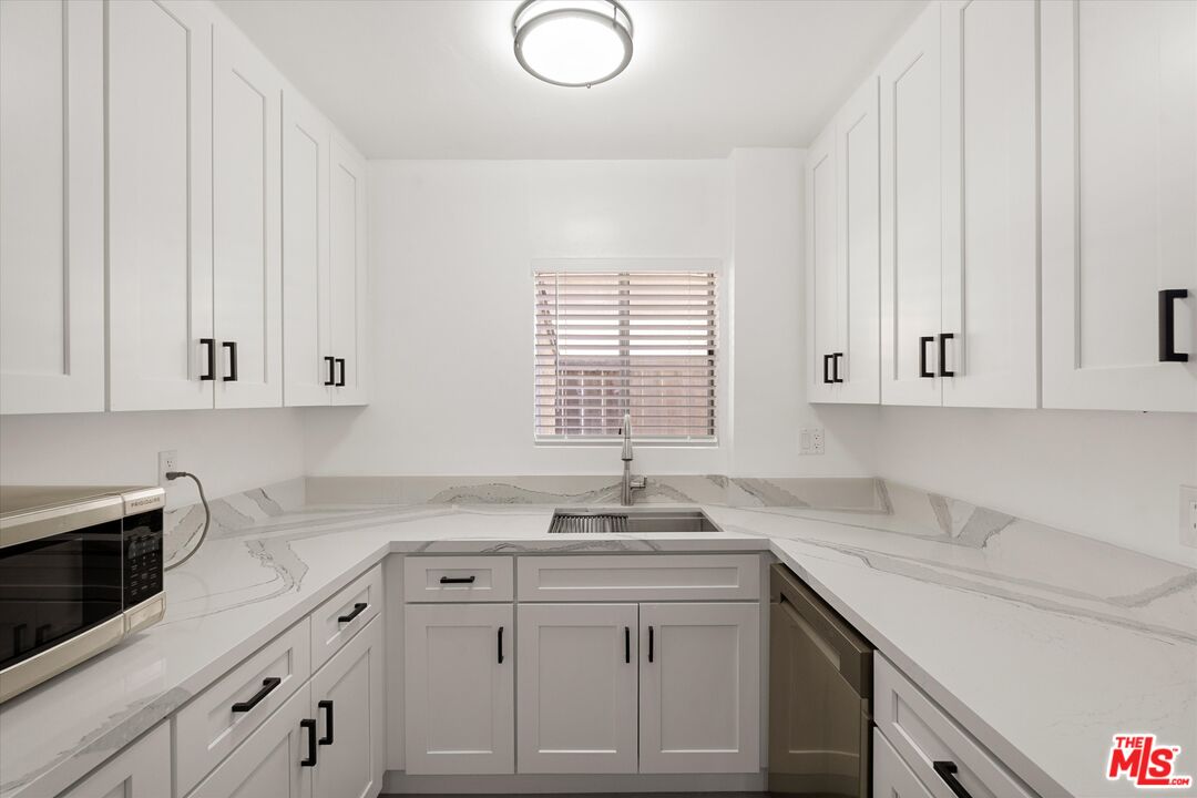 1904 11th Street Unit: 8
