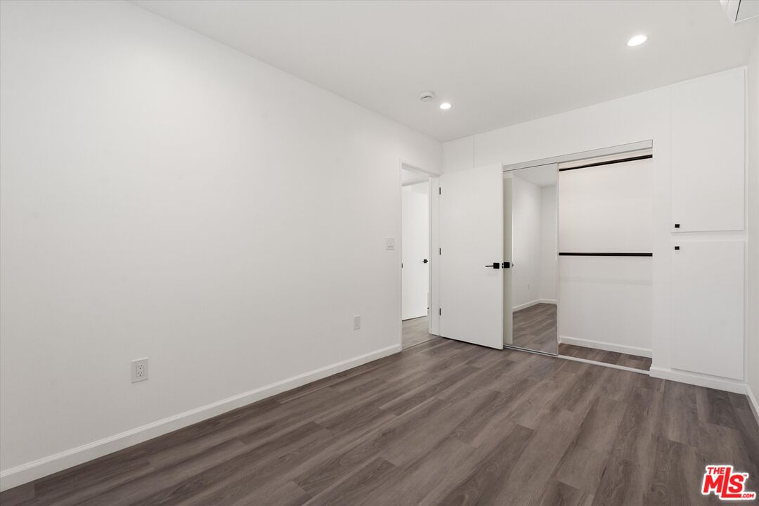 1904 11th Street Unit: 8