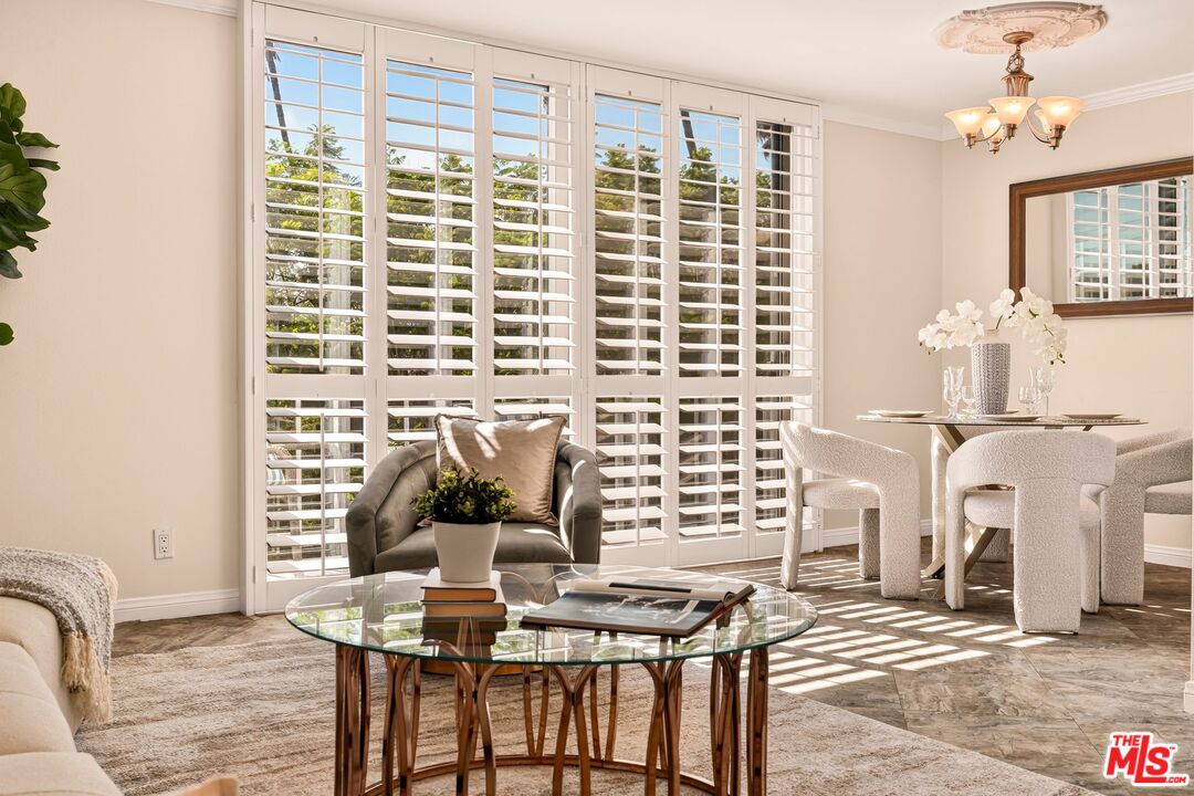 100 S Doheny Dr Unit: 402