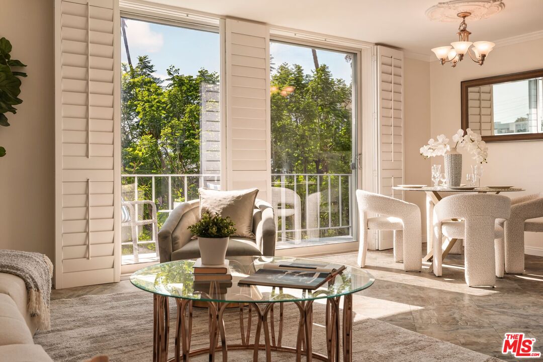 100 S Doheny Dr Unit: 402