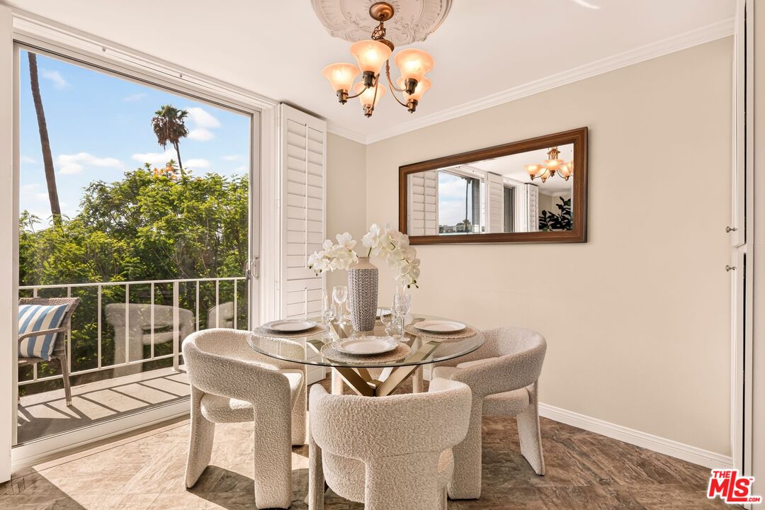 100 S Doheny Dr Unit: 402