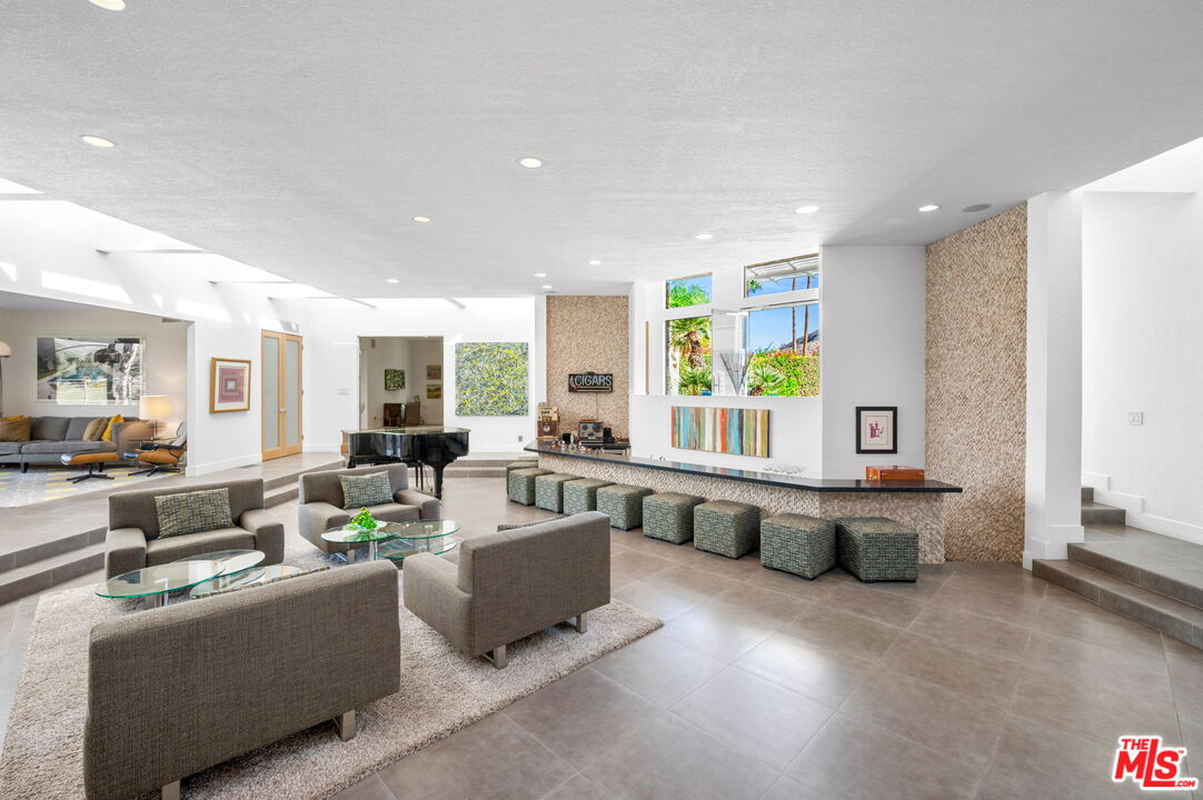 1650 E Murray Canyon Dr