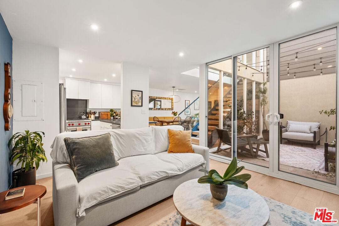1930 Idaho Ave Unit: 3