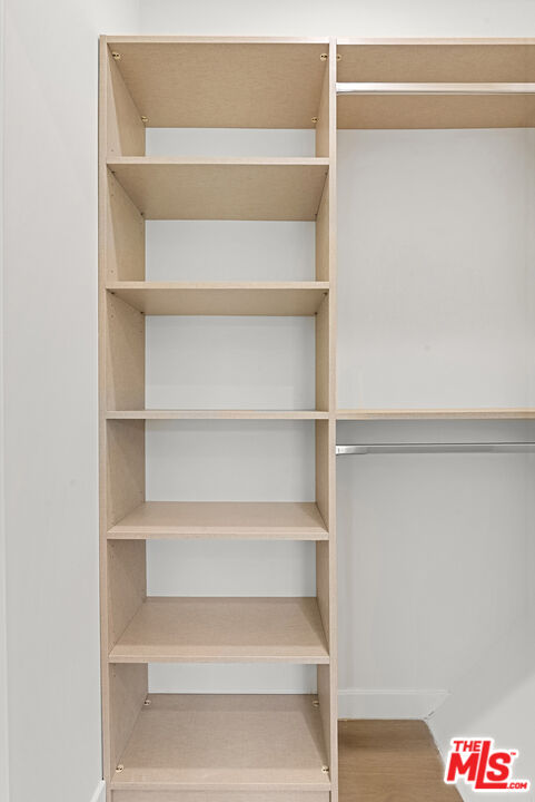 1305 Lucile Ave Unit: 3