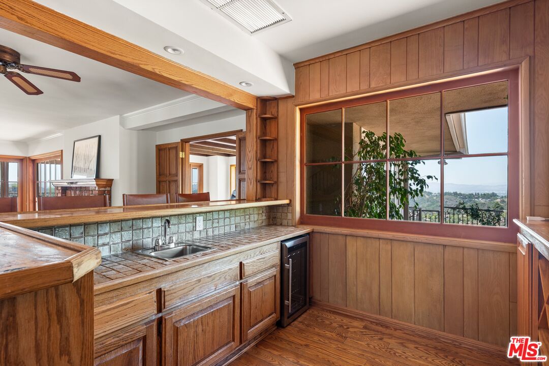 2317 Kimridge Rd