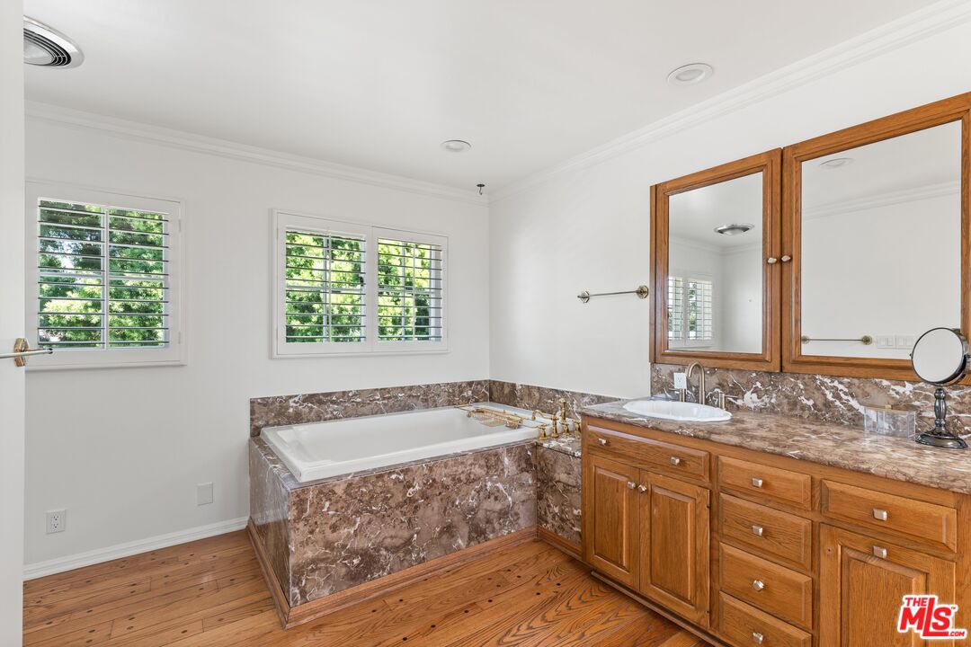 2317 Kimridge Rd