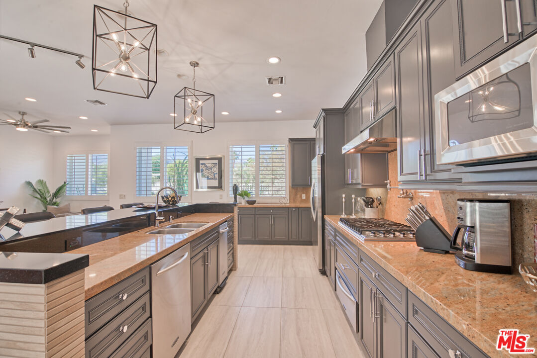 36422 Sandsal Cir