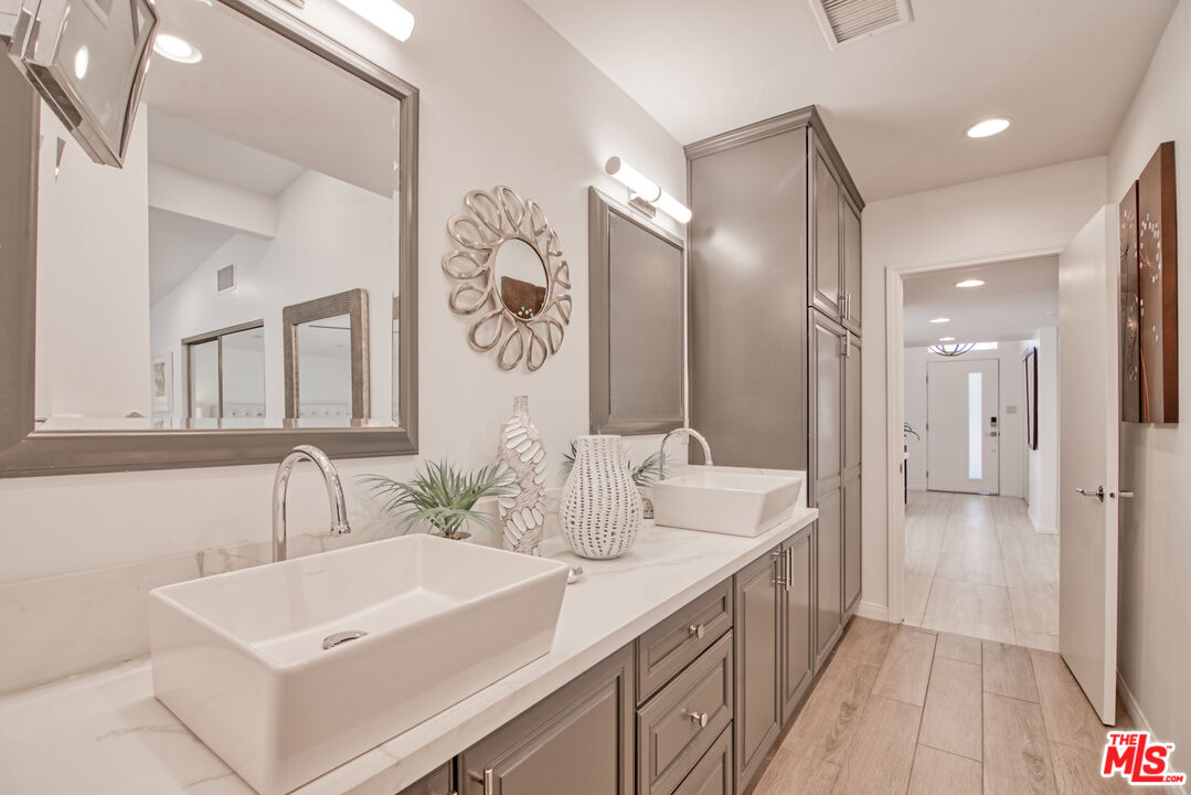 36422 Sandsal Cir