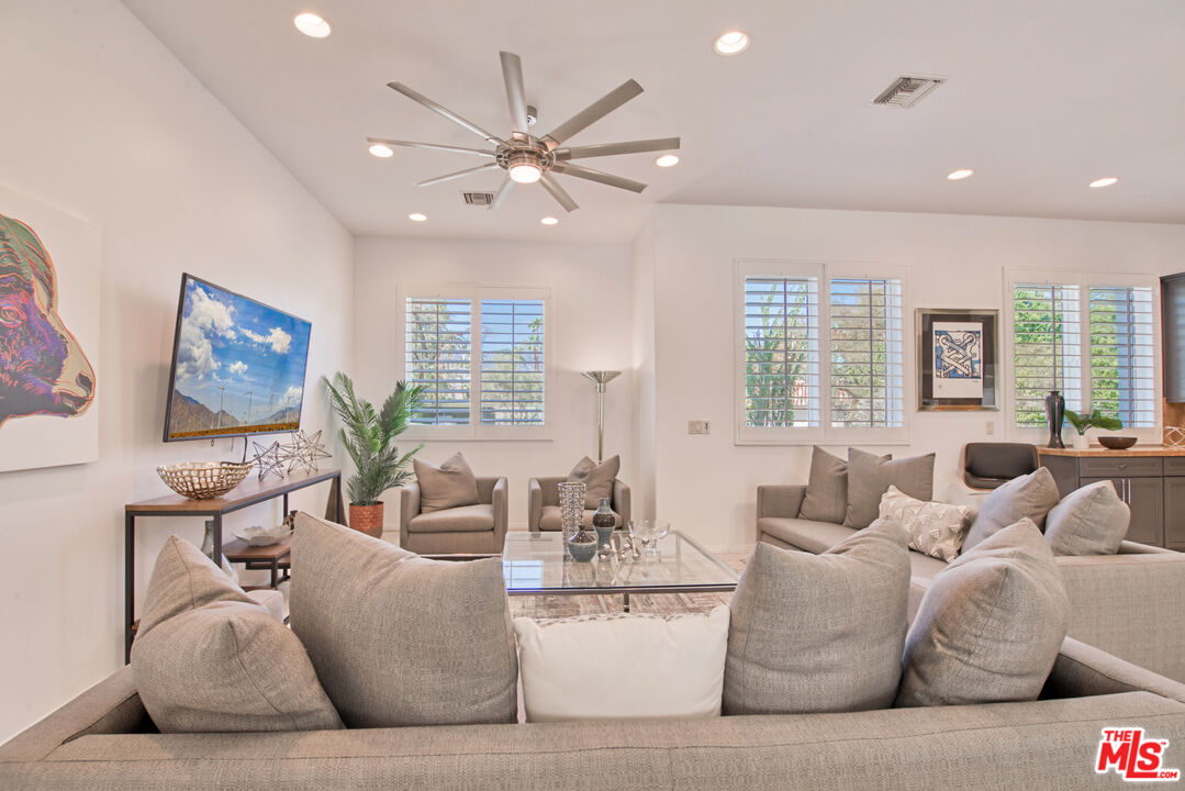 36422 Sandsal Cir