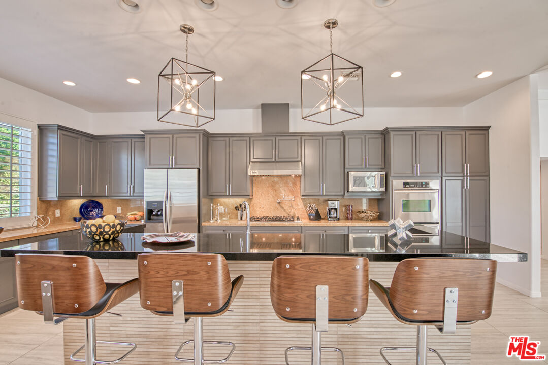 36422 Sandsal Cir