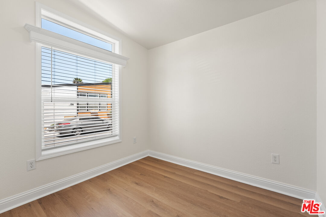 8250 Lankershim Blvd Unit: 153