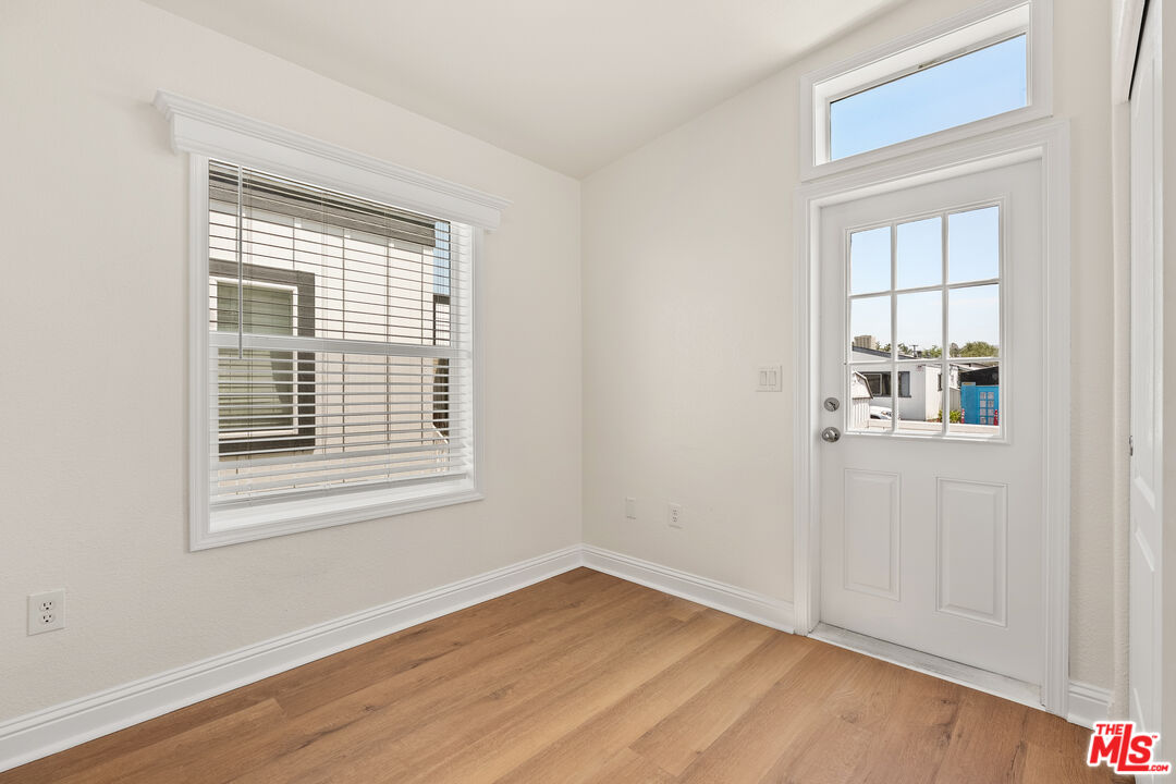8250 Lankershim Blvd Unit: 153