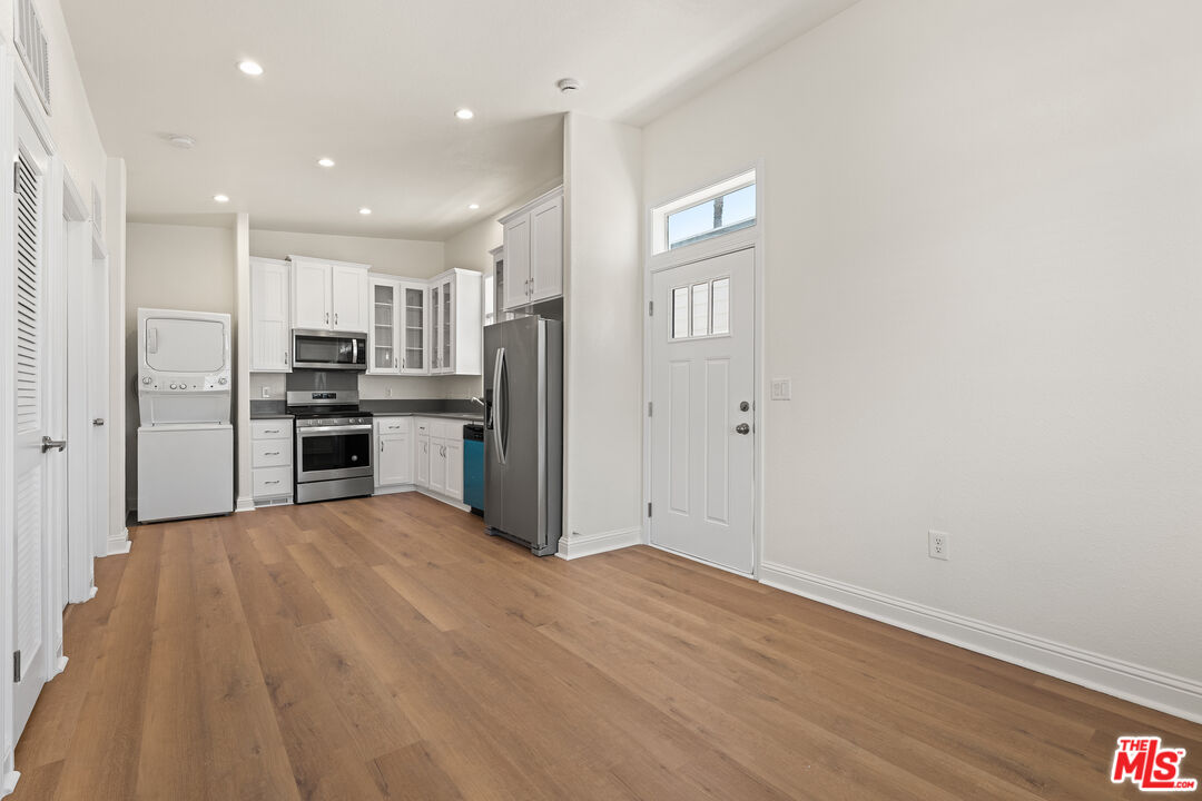 8250 Lankershim Blvd Unit: 153
