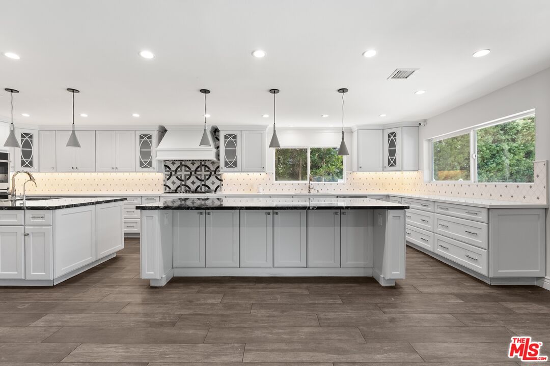 22405 Calipatria Dr