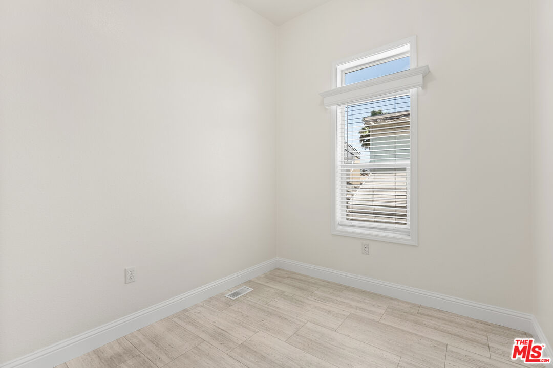 8250 Lankershim Blvd Unit: 186