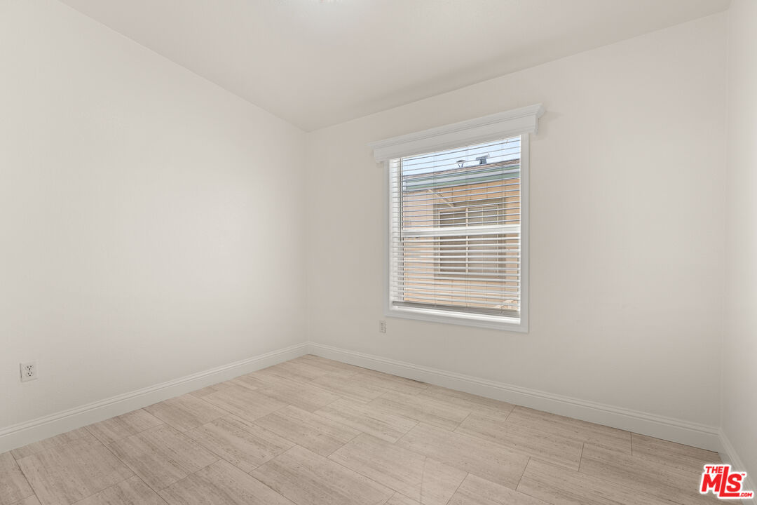 8250 Lankershim Blvd Unit: 186