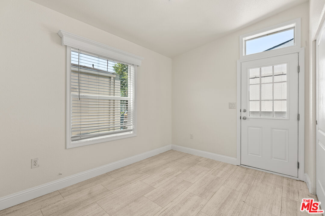 8250 Lankershim Blvd Unit: 186
