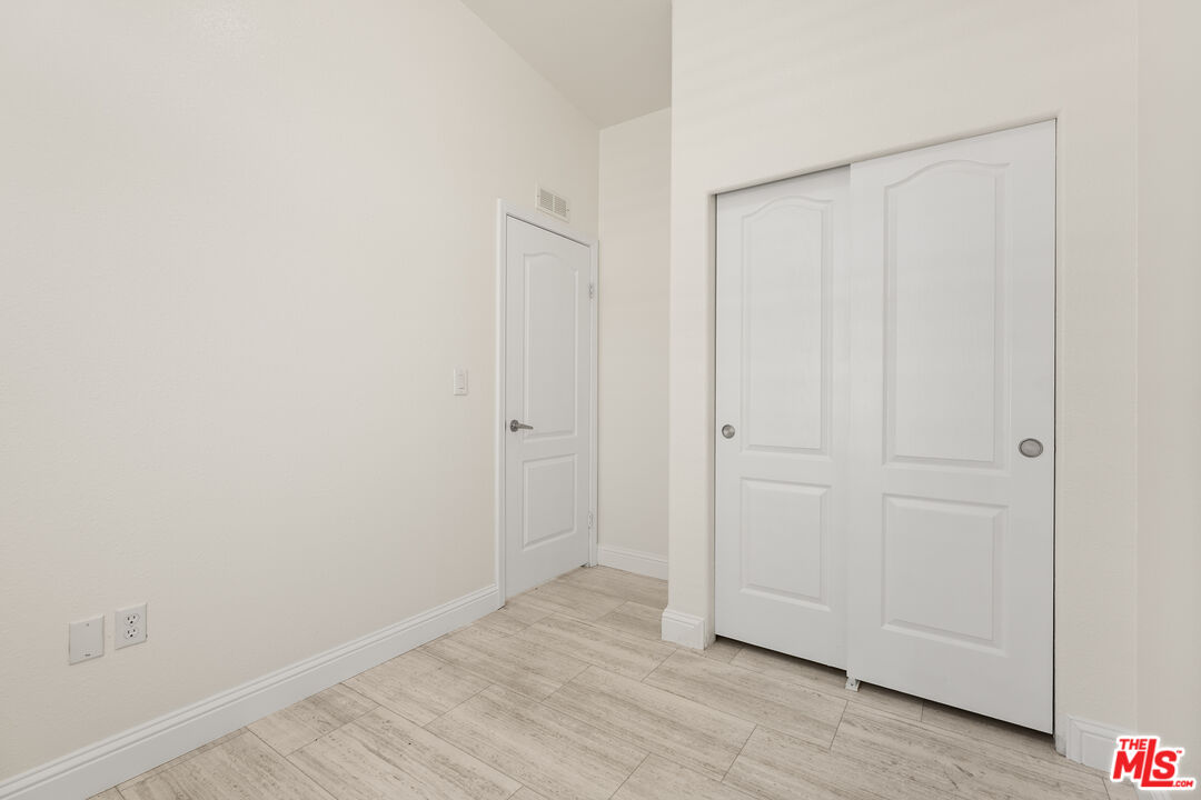 8250 Lankershim Blvd Unit: 186
