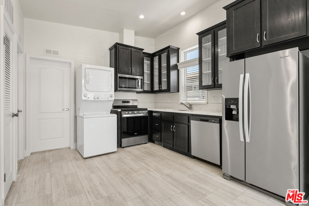 8250 Lankershim Blvd Unit: 186