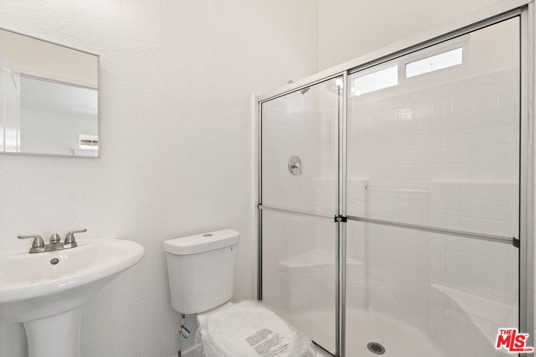 8250 Lankershim Blvd Unit: 30