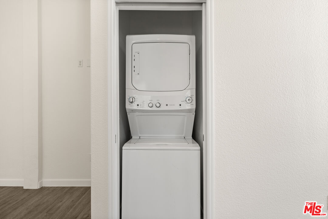 8250 Lankershim Blvd Unit: 30
