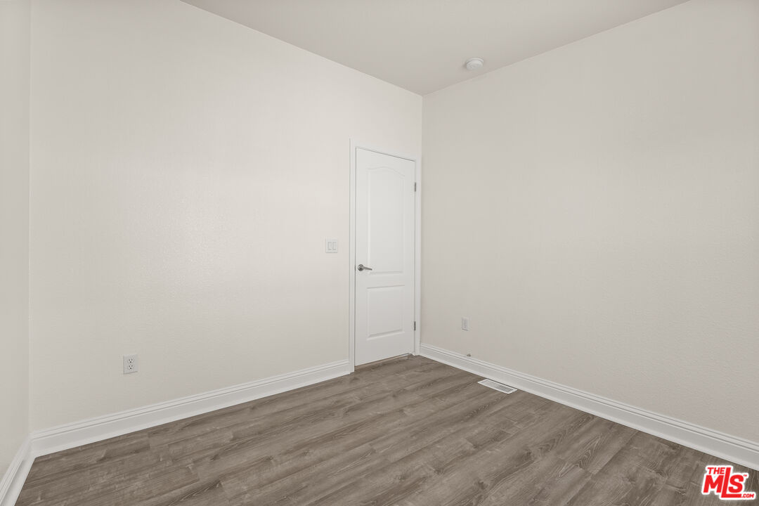 8250 Lankershim Blvd Unit: 140