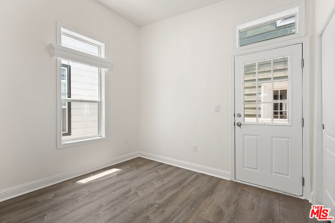 8250 Lankershim Blvd Unit: 140