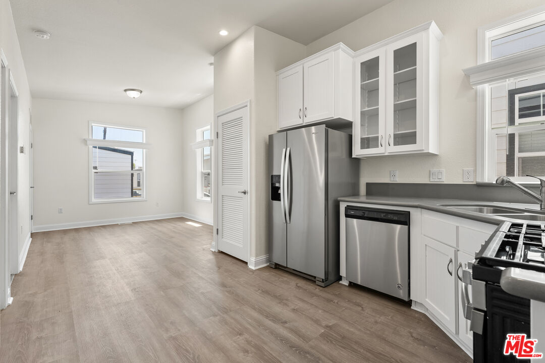 8250 Lankershim Blvd Unit: 140