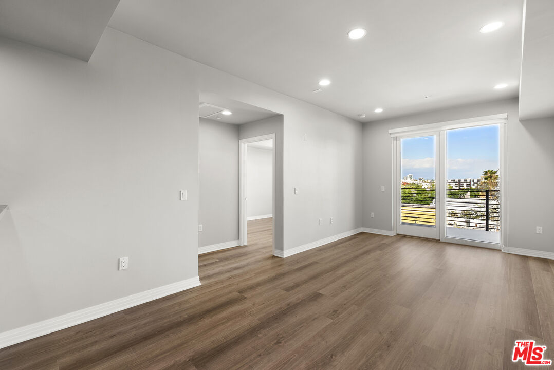 7428 Santa Monica Blvd Unit: 308