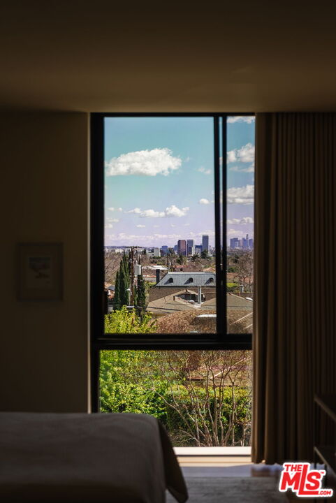 211 S Spalding Dr Unit: 301S