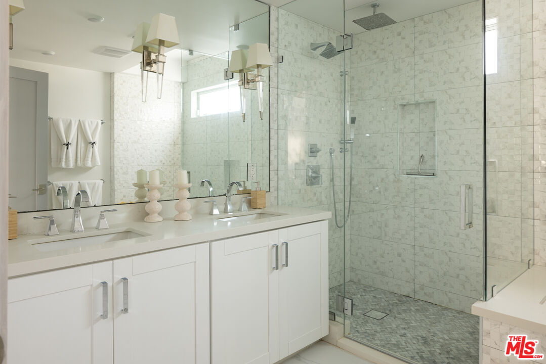 11979 Walnut Ln Unit: 1