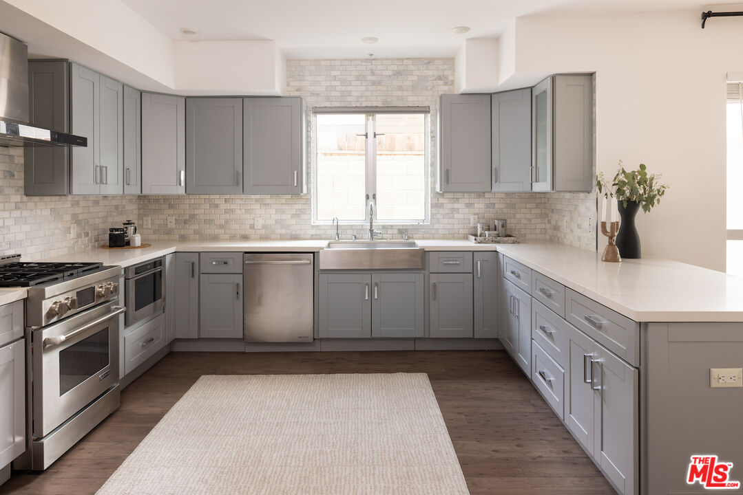 11979 Walnut Ln Unit: 1