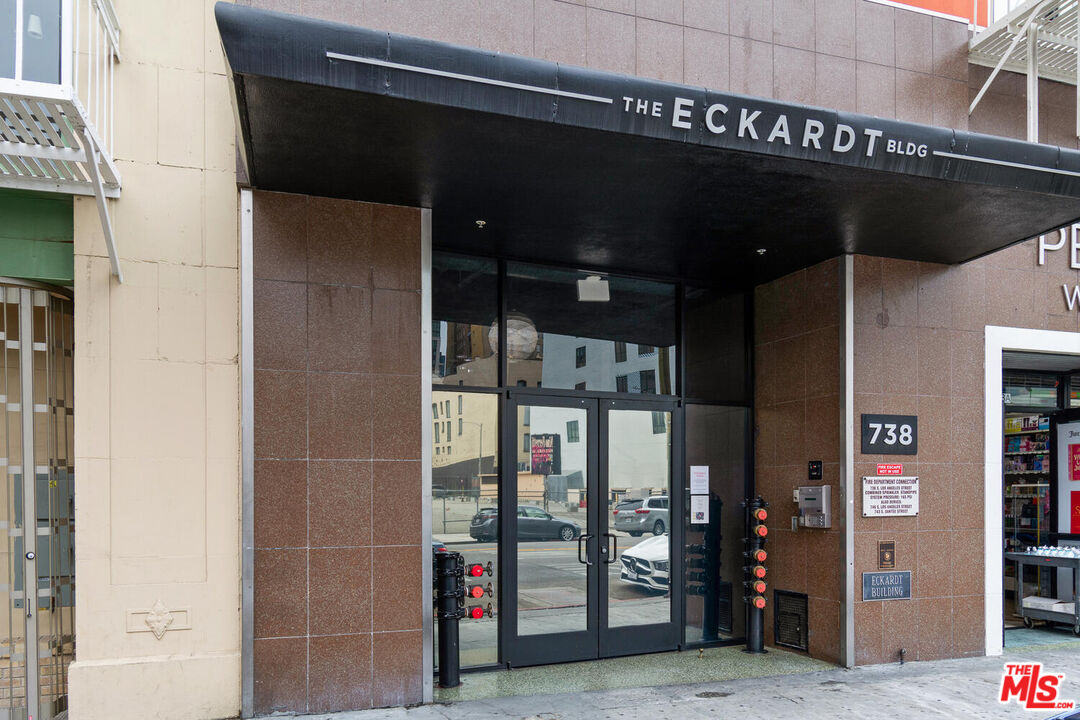 738 S Los Angeles St Unit: 501