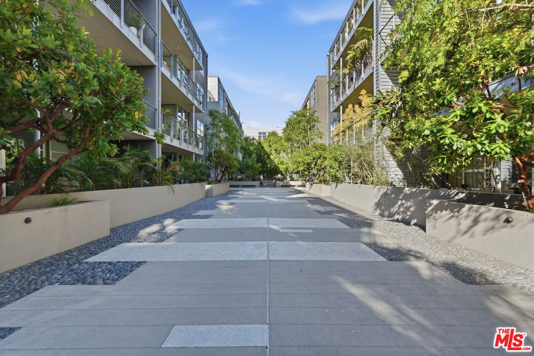 4080 Glencoe Ave Unit: 317